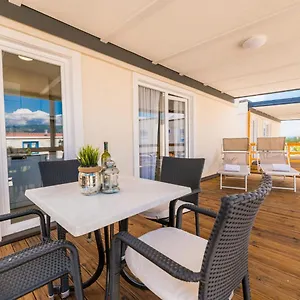  Ferienhaus Seaside Mobile By Interhome